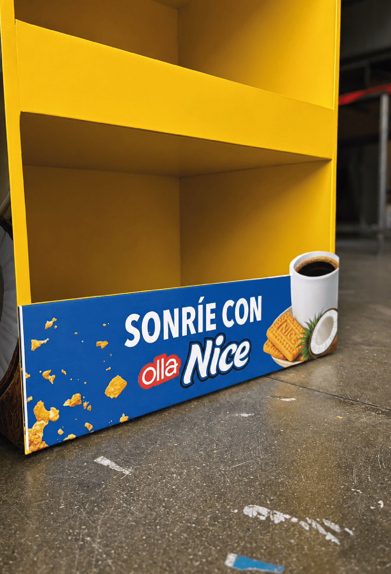 Fabricación de exhibidor comercial para Olla Nice