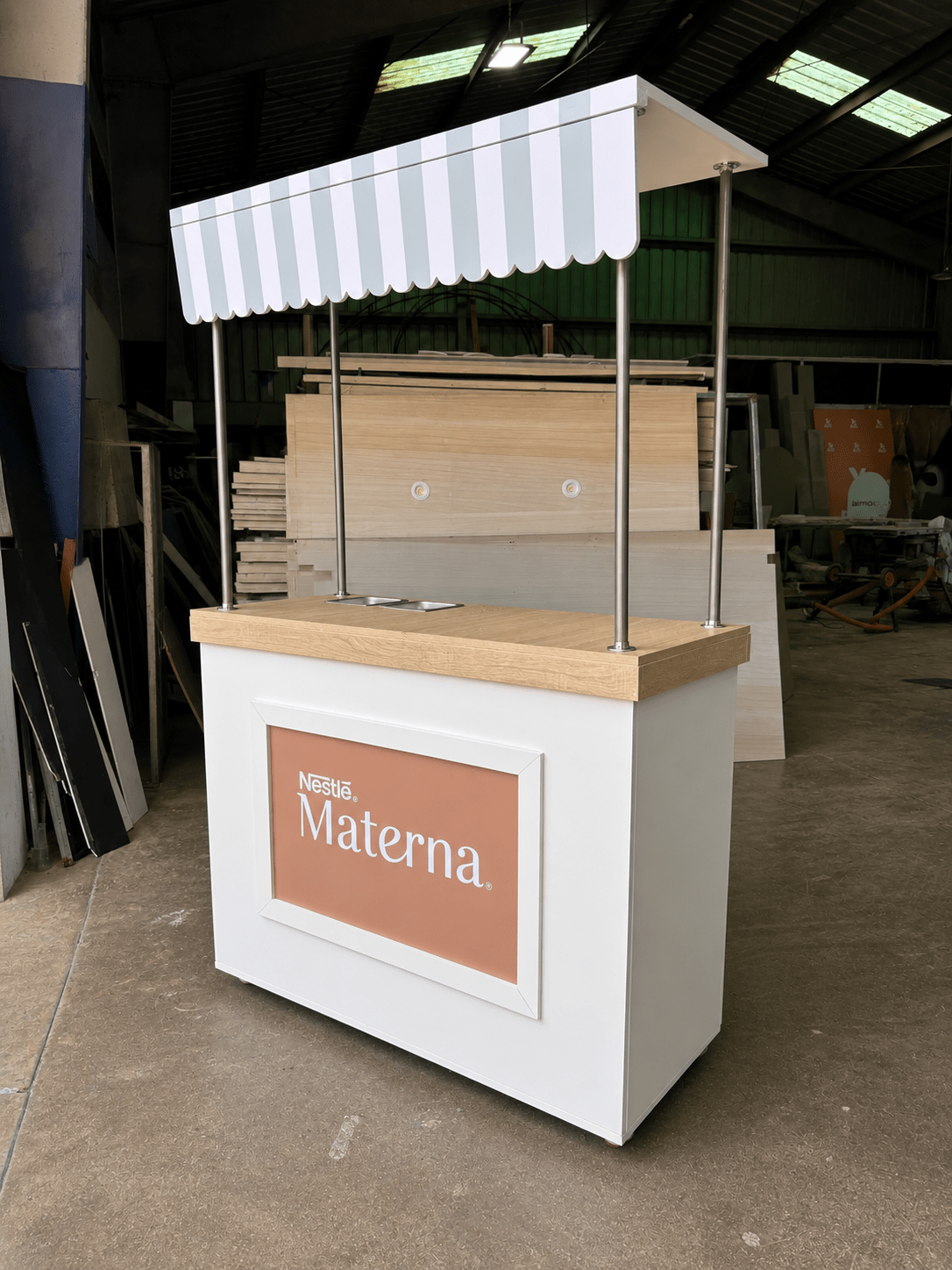 Degustador modular para NESTLE